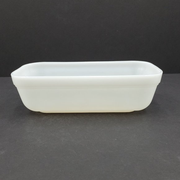 Fire King Oven Ware White Milk Glass Loaf Pan Casserole Refrigerator Dish - Picture 4 of 8